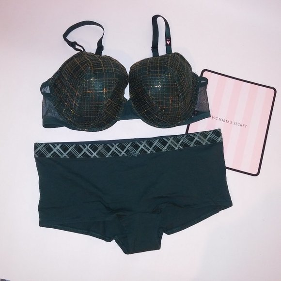 Victoria Secret Bra Set‎ - Picture 1 of 5